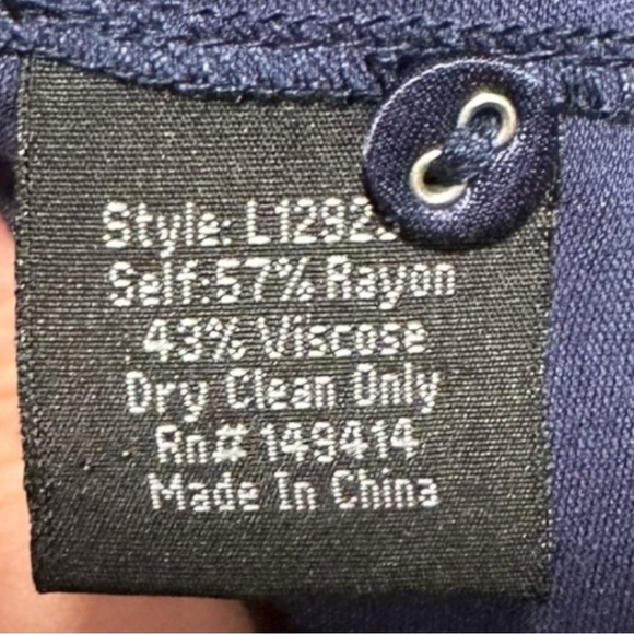 NWT Johnny Was Misty Rayon Button Down Shirt Size XL MSRP $340 - Picture 9 of 11